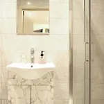 D1suite στα λαδάδικα Apartman *