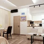D1suite στα λαδάδικα *